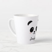 Kawaii panda-gezicht gepersonaliseerd latte mok (Linkerhoek)