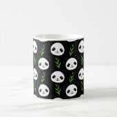 Kawaii Panda Patroon Bamboe in Zwart Wit Groen Koffiemok (Center)
