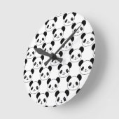 Kawaii Panda-patroon in zwart-wit Ronde Klok (Hoek)
