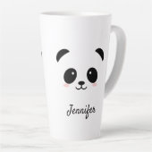 Kawaii panda schattig zwart wit gepersonaliseerd latte mok (Rechterhoek)