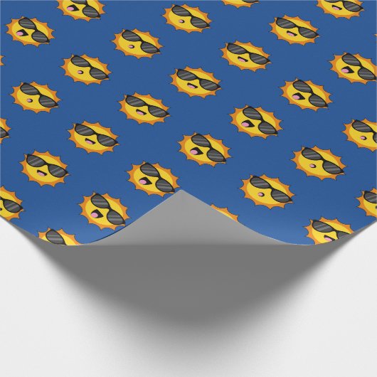 Kawaii Zon met Zonnebril Happy Emoji Faces Cadeaupapier (Hoek)