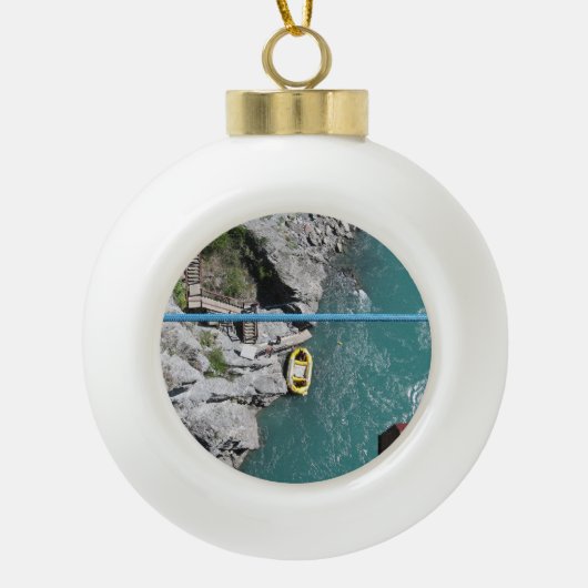 Kawarau Bridge Bungy POV, Queenstown, Nieuw-Zeelan Keramische Bal Ornament (Voorkant)