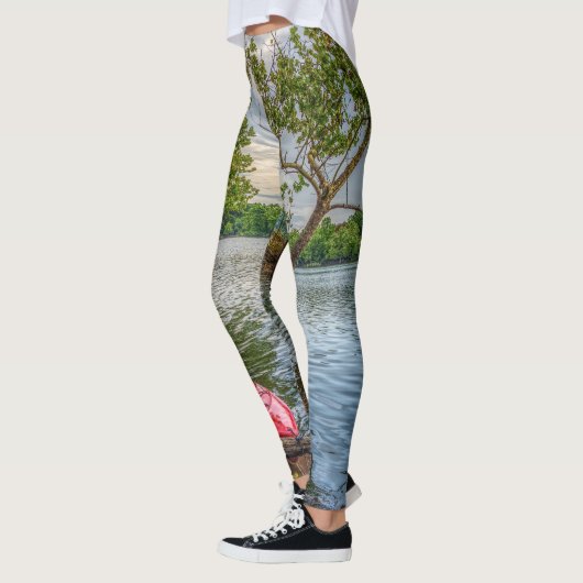 Kayak die drijft op het meer van Table Rock Leggings (Links)