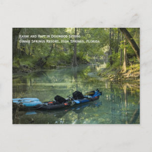 Kayak in het Briefkaart van het voorjaar