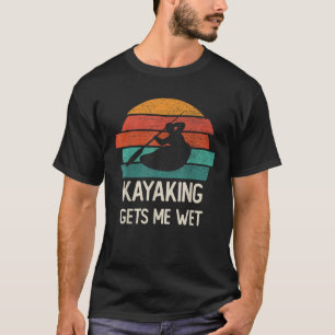 Kayaking laat me nat roze grappige kayak Retro Vin T-shirt