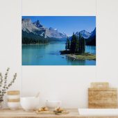 Kayaking on Maligne Lake op Spirit Island Poster (Keuken)