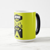 Kayakvis en geschenken voor visreizen in kampen magische mok (Voorkant rechts)