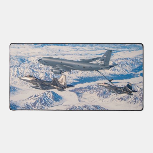 KC-135R STRATOTANKER en F-22A RAPTOR Bureaumat (Voorkant)