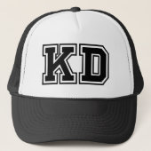 "KD" Monogram Trucker Pet (Voorkant)