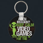 Keep Calm Alien Invasion Funny Gamers Sleutelhange Sleutelhanger<br><div class="desc">Een coole en grappige halftoonse sleutelhanger voor geeks en gamers. Alien invasie? Blijf Kalm. Videospelletjes hebben me hierop voorbereid. Het lijkt erop dat jaren van gaming en het bestrijden van buitenaardse wezens toch niet verloren zijn gegaan. Een geweldig cadeau voor je nerdy vrienden.</div>