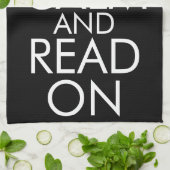 KEEP CALM AND READ ON THEEDOEK (Gevouwen)