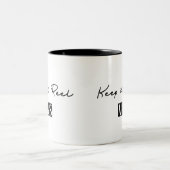 Keep It Reel VHS Retro Quote Tweekleurige Koffiemok (Center)