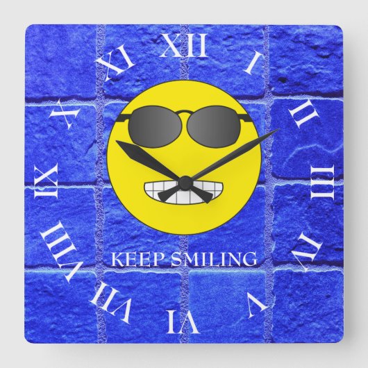 Keep Smiling Vierkante Klok (Voorkant)