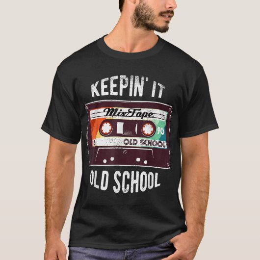 Keepin’ It Old School Retro Mixtape T-shirt (Voorkant)