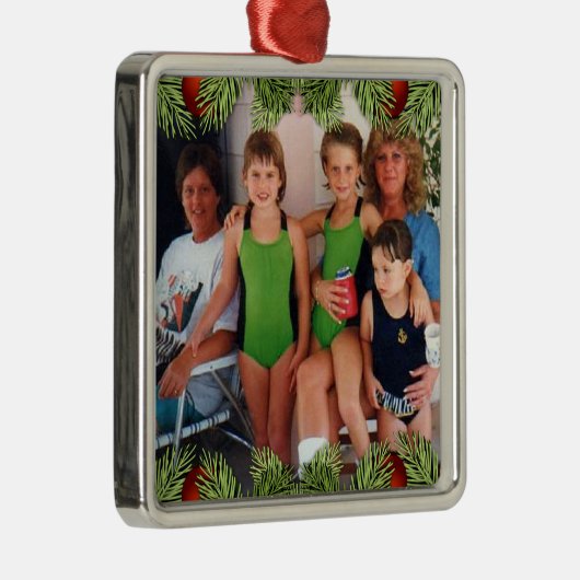 Keepomwille Family met Kerstmis Metalen Ornament (Rechts)