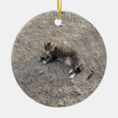 Keepomwille Ornament: Tabby Kat met witte inhoud Keramisch Ornament (Voorkant)