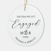 Keepsake Couple Names Ring Engaged Keramisch Ornament (Links)