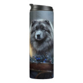 Keeshond Besneeuwde slee Kerstmis decoratie Thermosbeker (Geroteerd rechts)