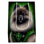 Keeshond Dog in St. Patrick's Day Dress Medium Cadeauzakje (Achterkant)