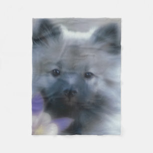 Keeshond en Columbine Fleece Deken