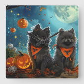 Keeshond Halloween Spoken Vierkante Klok (Voorkant)