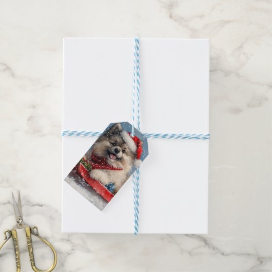 Keeshond Hond in Sledge Laat het Sneeuw Kerstmis Cadeaulabel (Met Touw)
