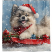 Keeshond Hond in Sledge Laat het Sneeuw Kerstmis Douchegordijn (Voorkant)