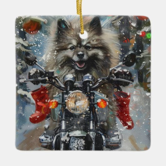 Keeshond Hond Rijden Motorfiets Kerstmis Keramisch Ornament (Voorkant)