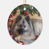 Keeshond Kerstmis Keramisch Ornament (Links)