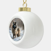 Keeshond Laat het Sneeuwen Kerstmis Keramische Bal Ornament (Rechts)