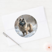 Keeshond Laat het Sneeuwen Kerstmis Ronde Sticker (Envelop)