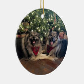 Keeshond met kerstboom keramisch ornament (Rechts)