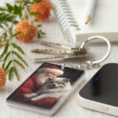 Keeshond met Kerstman Feestelijke Kerst Sleutelhanger (Voorkant Rechts)