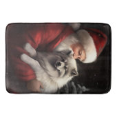 Keeshond met Kerstman Festieve Kerstmis Badmat (Voorkant)