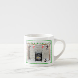 Keeshond met Kerstmis Puppy Dog met Fireplace Pain Espresso Kop