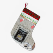 Keeshond met Kerstmis Puppy Dog met Fireplace Pain Kleine Kerstsok (Voorkant (Hangend))