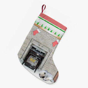 Keeshond met Kerstmis Puppy Dog met Fireplace Pain Kleine Kerstsok