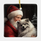 Keeshond Met Sinterklaas Feestelijke Kerstmis Keramisch Ornament (Voorkant)