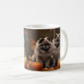 Keeshond Puppy Herfst Delight Pompoen Koffiemok (Voorkant rechts)