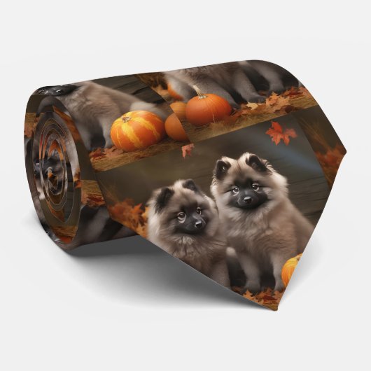 Keeshond Puppy Herfst Delight Pompoen Stropdas (Opgerold)