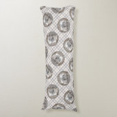 Keeshond Schilderen Butts At The Gate Schattigee D Lichaamskussen (Voorkant Verticaal)