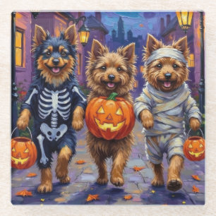 Keeshond snoep ophalen in Halloween-kostuums Glazen Onderzetter