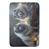 Keeshond Snowy Sleigh Kerst Decor Badmat (Voorkant Verticaal)