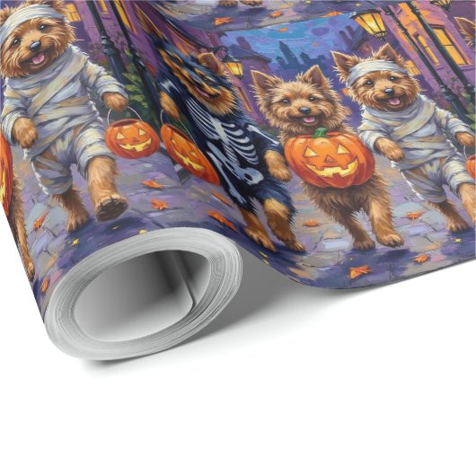 Keeshond Trick-or-Treating in Halloween kostuums Cadeaupapier (Rol Hoek)