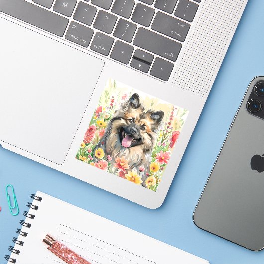 Keeshond Watercolor Sticker (Laptop met iPhone)