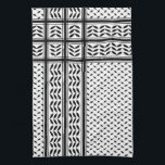 Keffiyeh Symbool van het Palestijnse Verzetspatroo Theedoek<br><div class="desc">Snel vooruit naar de jaren 60 en de opkomst van de Palestijnse verzetsbeweging,  de prominente Palestijnse politicus,  Yasser Arafat,  versterkte deze betekenis verder achter de keffiyeh. De keffiyeh werd Arafats persoonlijke handelsmerk toen hij het over zijn rechterschouder drapeerde om te lijken op de kaart van Palestina van voor 1948.</div>