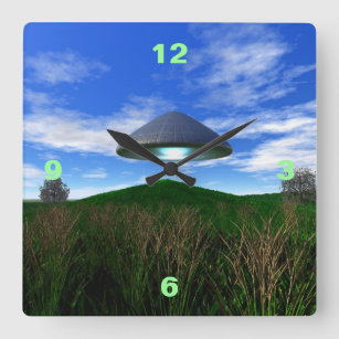 Kegelvormig UFO Vierkante Klok