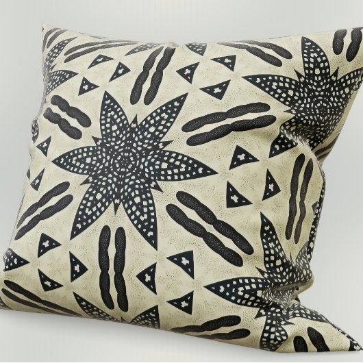 Keiko Echo – Tribal-geïnspireerd worpkussen Kussen