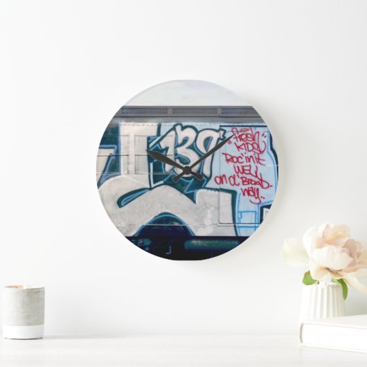 KEL139 Klassieke graffiti klok (Huis)