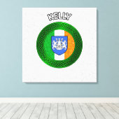 Kelly Crest & Celtic Knot op Shamrock Canvas Print (Insitu (Houten vloer))